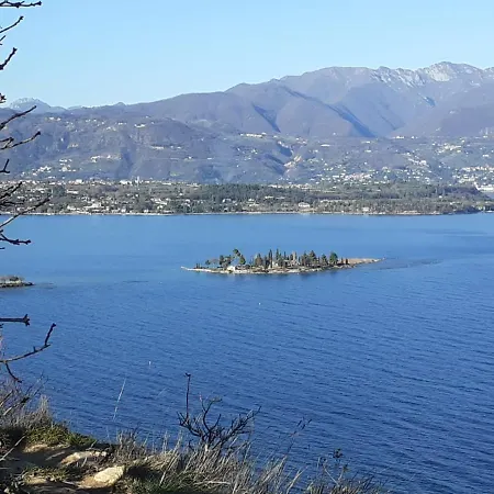 & Vicino Al Di Garda Calcinato