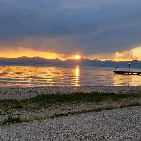 & Vicino Al Di Garda Apartment